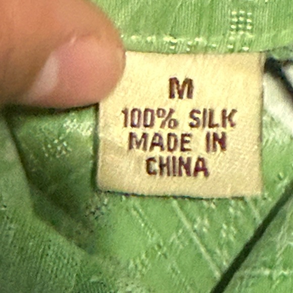 Tommy Bahama button up Hawaiian 100% silk shirt M - Picture 6 of 6